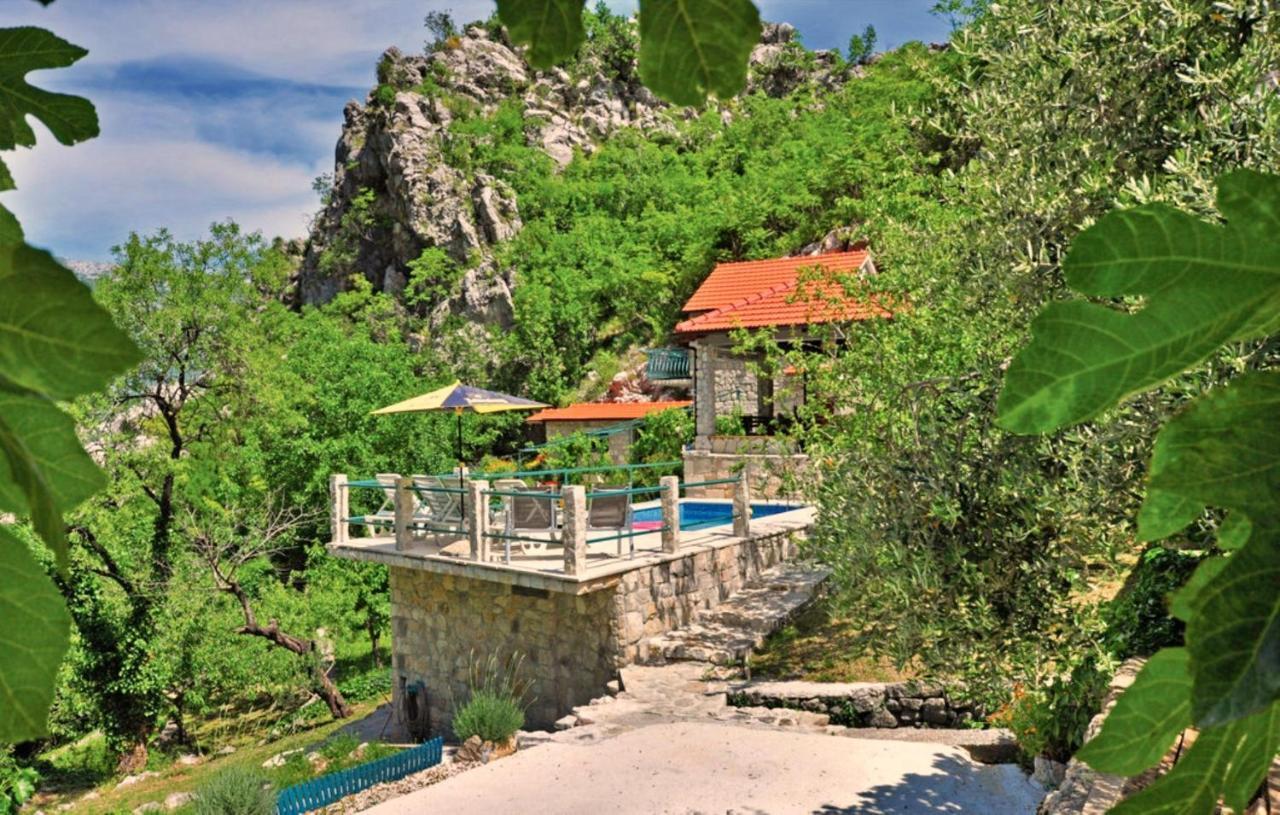 Holiday Home With A Private Pool Podspilje  Luaran gambar