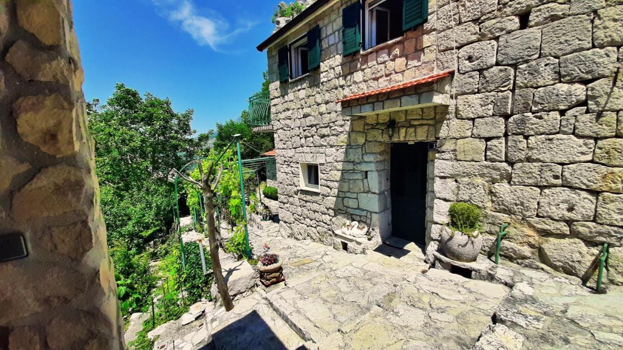 Holiday Home With A Private Pool Podspilje  Luaran gambar
