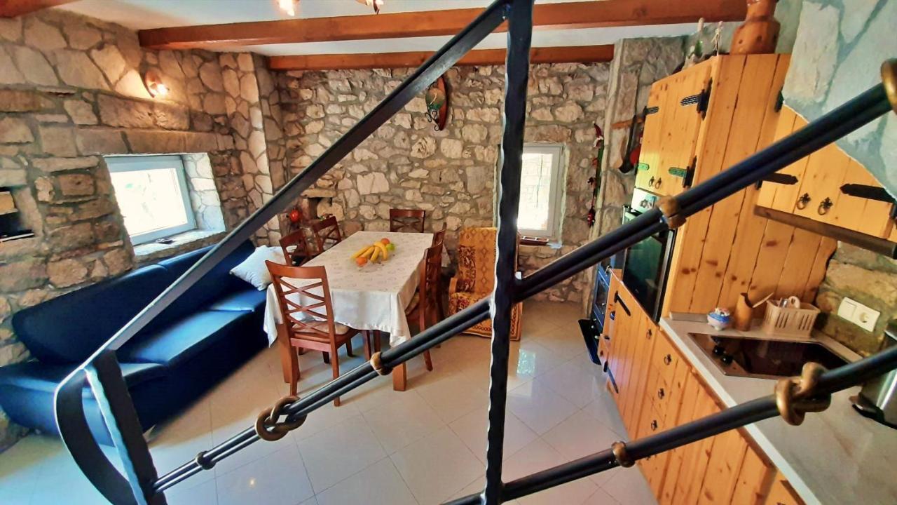 Holiday Home With A Private Pool Podspilje  Luaran gambar